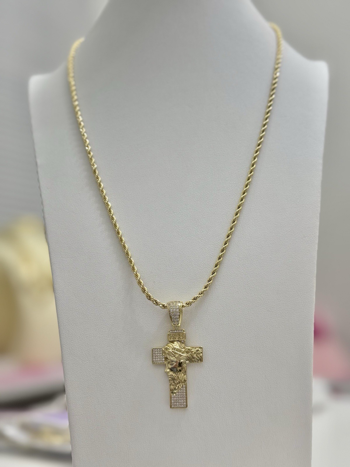 Rope chain 60cm with cross charm with Christ laminated in 14k high quality
