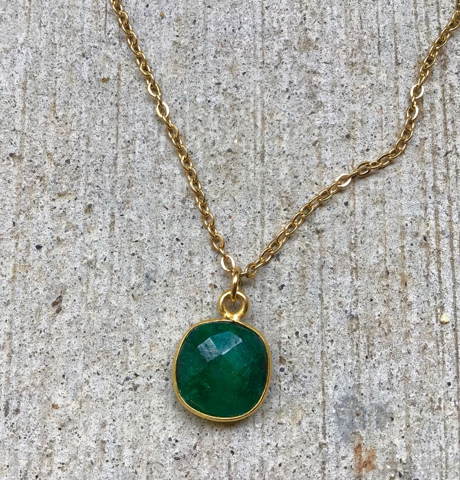 NEW HANDMADE SUNDANCE CHARM NECKLACE HANDCRAFTED GOLD PLATED GEMSTONE JEWELRY