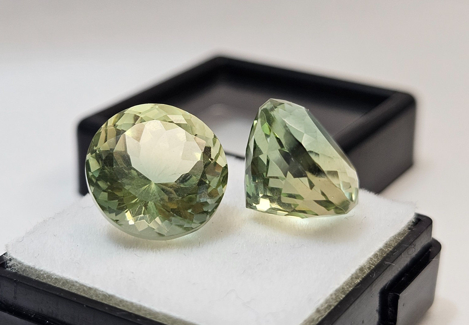 Bi-Colour 13-14 Ct Tourmaline Round Cut Pair Loose Gemstone For Earing FR-375