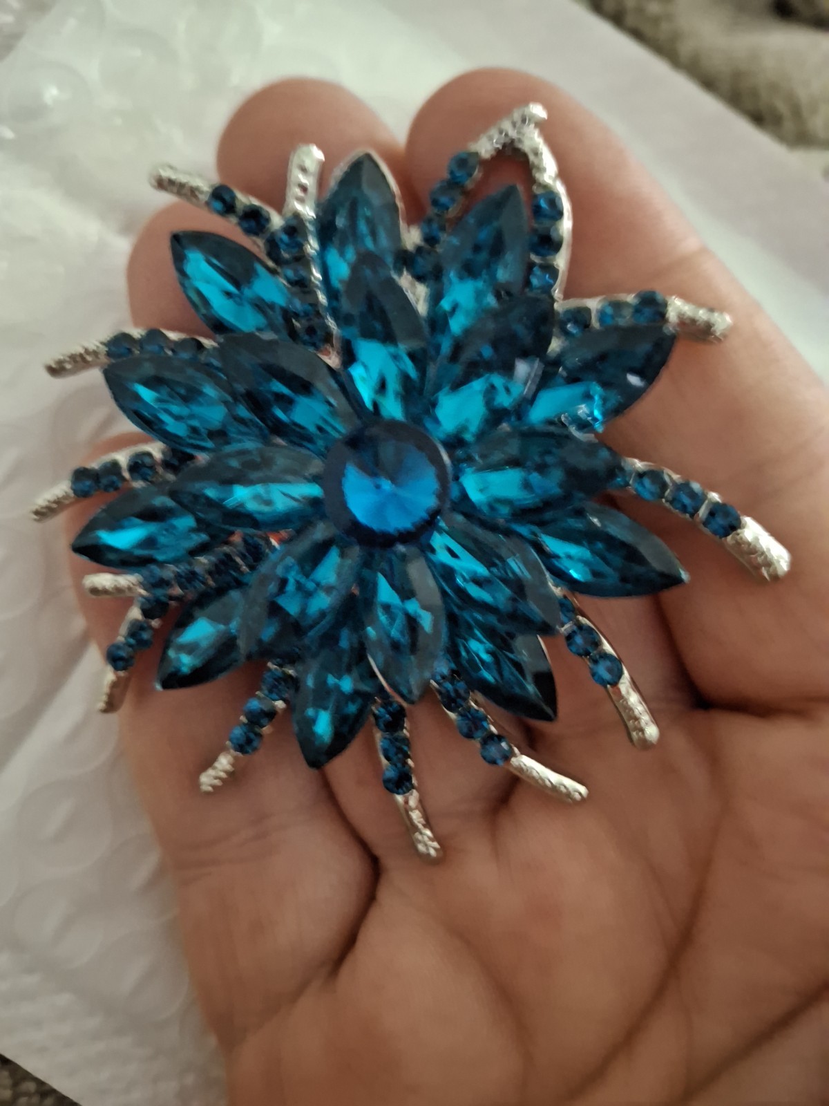 Silver Tone Flower Brooch Pin Blue Marquise Rhinestone Prong Set