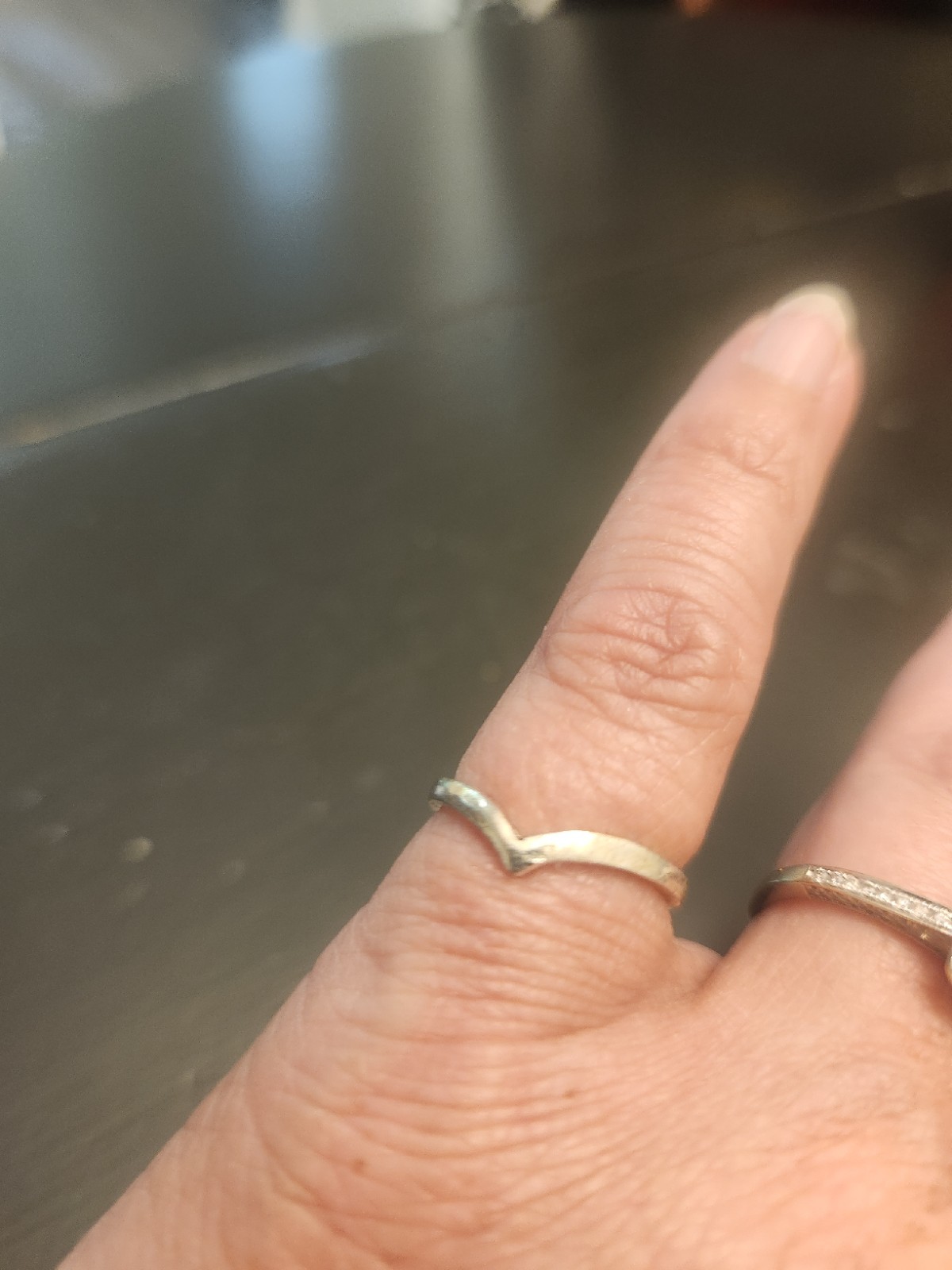 Silver Tone V-Shaped Chevron Band Ring Metal No Stone Size 6