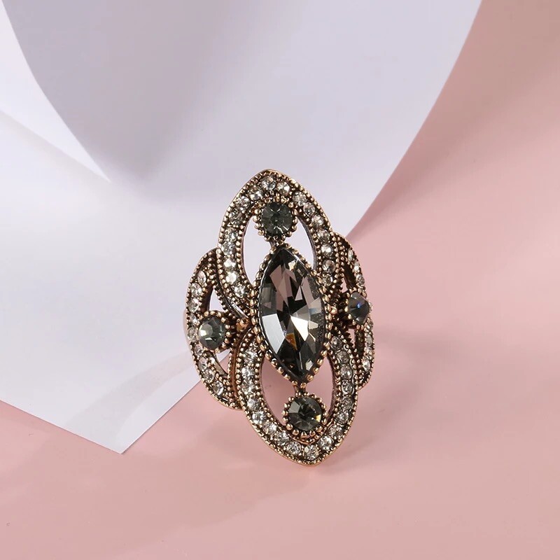 Womens Gold Black Clear Vintage Inspired Wedding Fashion Jewelry Ring