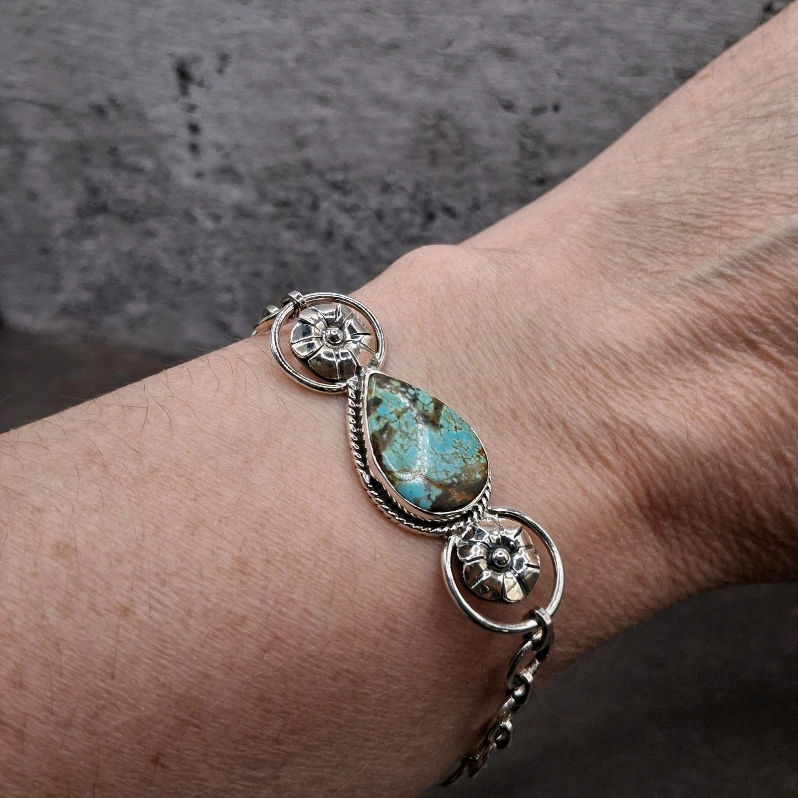 Number 8 Turquoise Sterling Silver Bracelet 11.7g Southwestern Navajo Style
