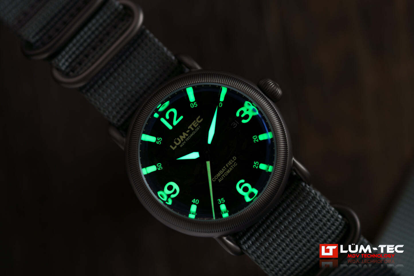 Lum-Tec Mens Watch Combat Field X4 Titanium High Precision Miyota 9075 Automatic
