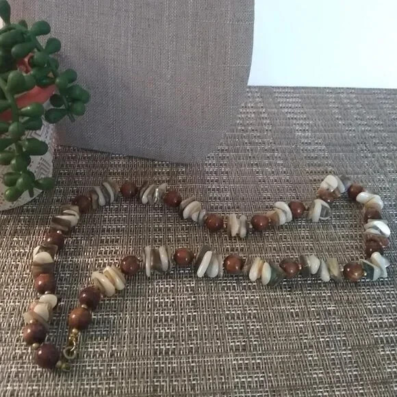 Vintage 70’s Natural Stone Chip & Wood Bead Necklace – 21 inches long