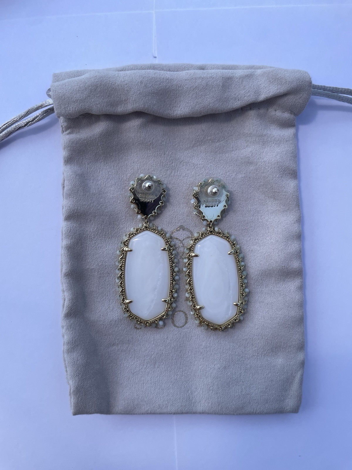 Kendra Scott Pearl Beaded Elle Statement Earrings – Gold & Ivory Mother-of-Pearl