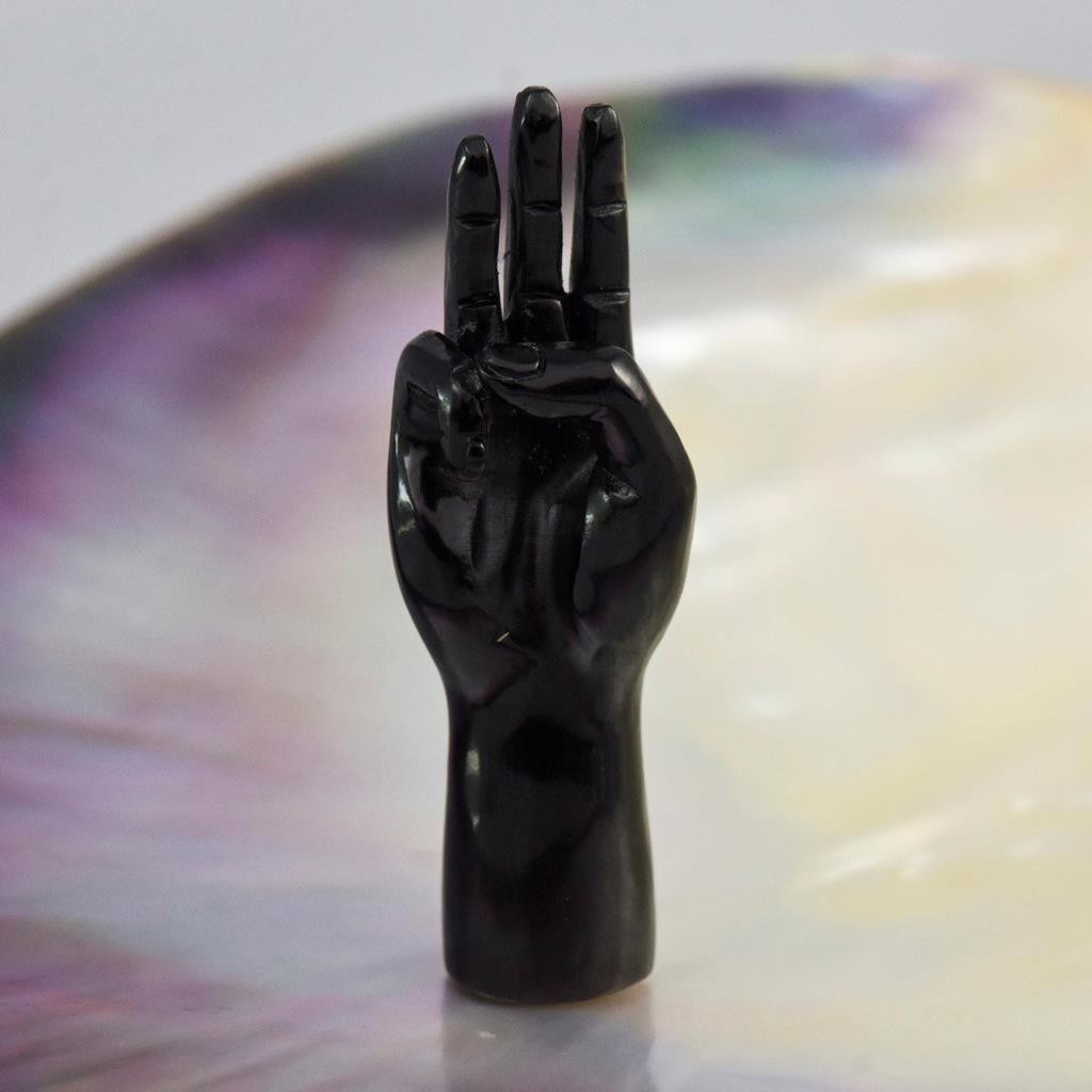 Black Bovine Horn Three-Finger Salute Hand Gesture Carved Jewelry Supply 2.59g