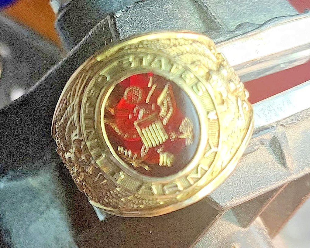 KINNEY RARE United States Army 1/30 10k R:G.P. Stone is Carved/Plated 71126A7