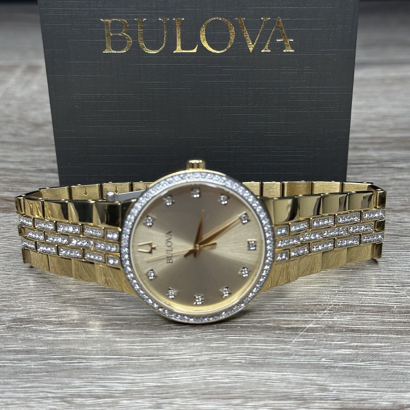 NEW✅GIFT SET✅ Bulova Crystal Gold Tone Diamond Dial Men’s Watch 40MM 98K113