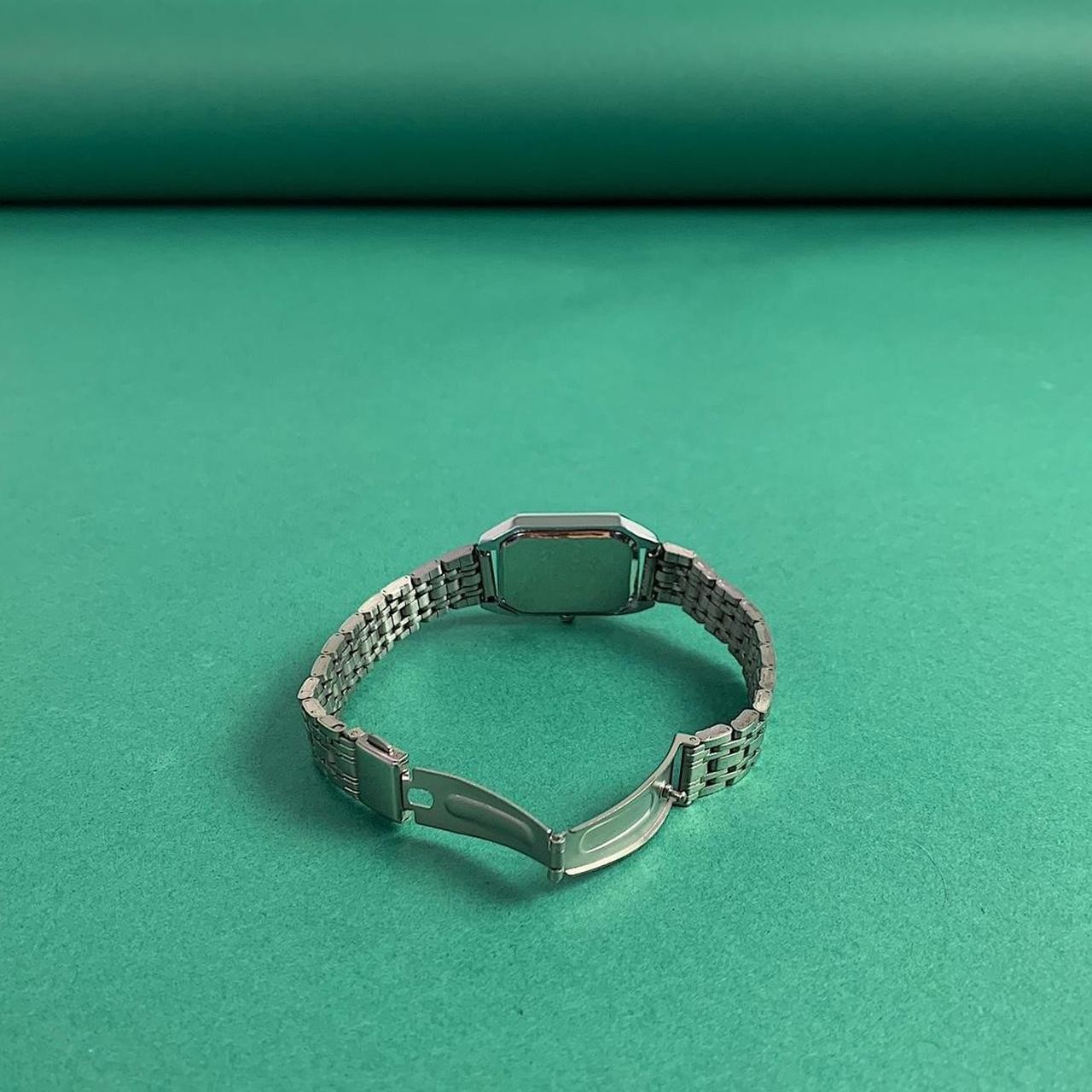 Y2k 2000s vintage style essential minimalist retro stainless steel cute