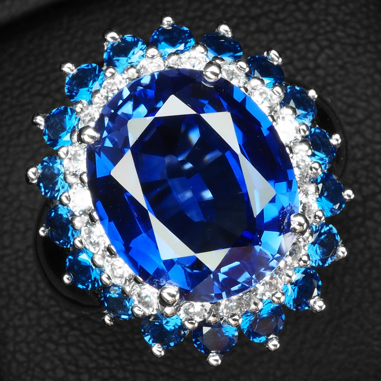 Graceful Royal Blue Sapphire 8Ct 925 Sterling Silver White Gold Handmade Rings