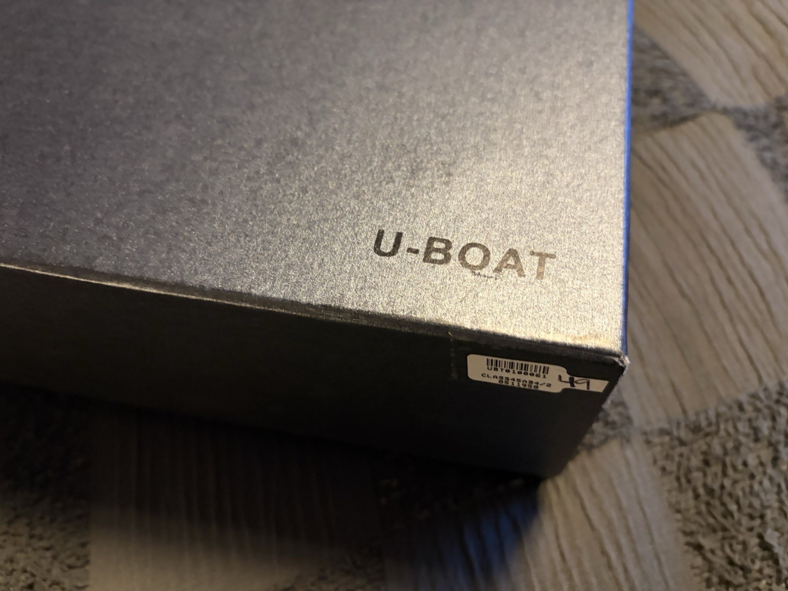 U-Boat Classico 5573 Left Hook 53mm Auto Carbon Fiber +Extra Strap / FULL SET