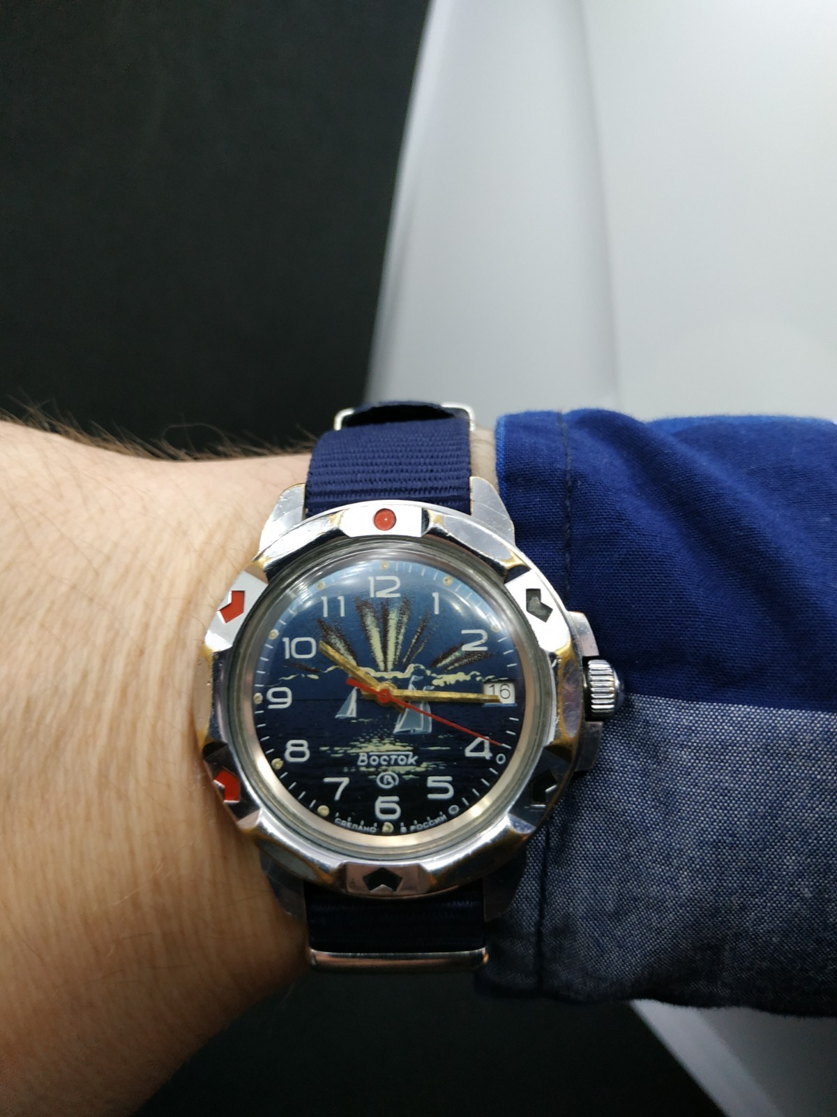 Russian Men’s Watch Vostok Komandirskie Sailboat Mechanical USSR Soviet Vintage