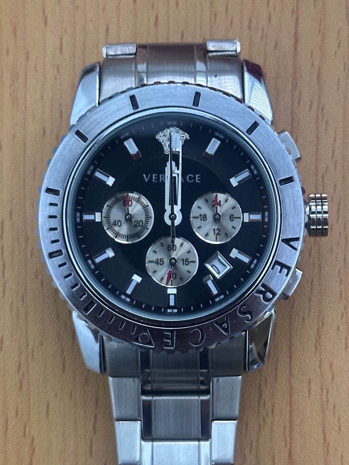 Versace Casual Chrono Men’s Watch (Model VERG00518) with Stainless Steel Strap a