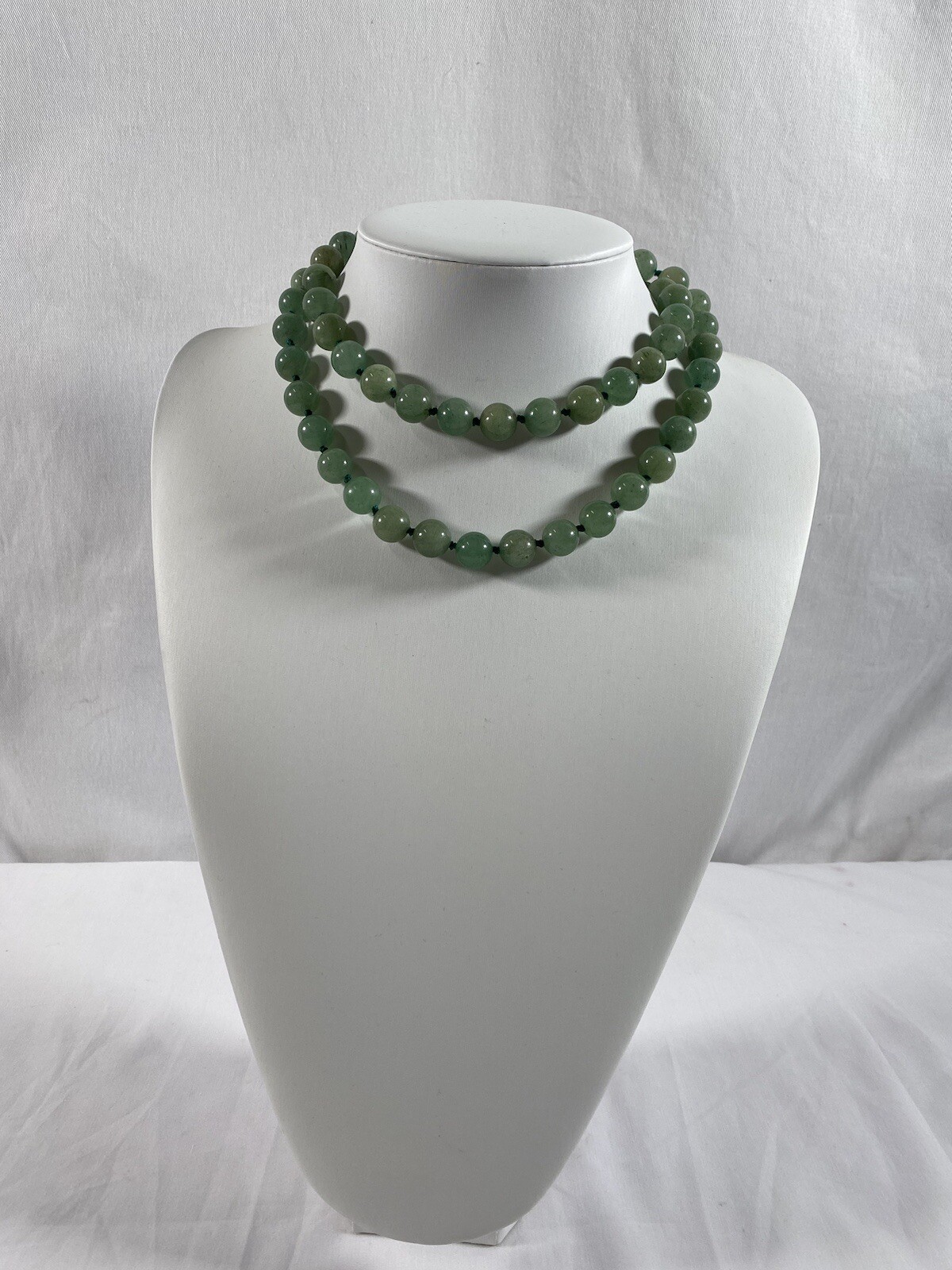 Nature Green Jade 翡翠玉 Round Gemstone 61 Beads Long Necklace 33 inch 10 mm 140g#1