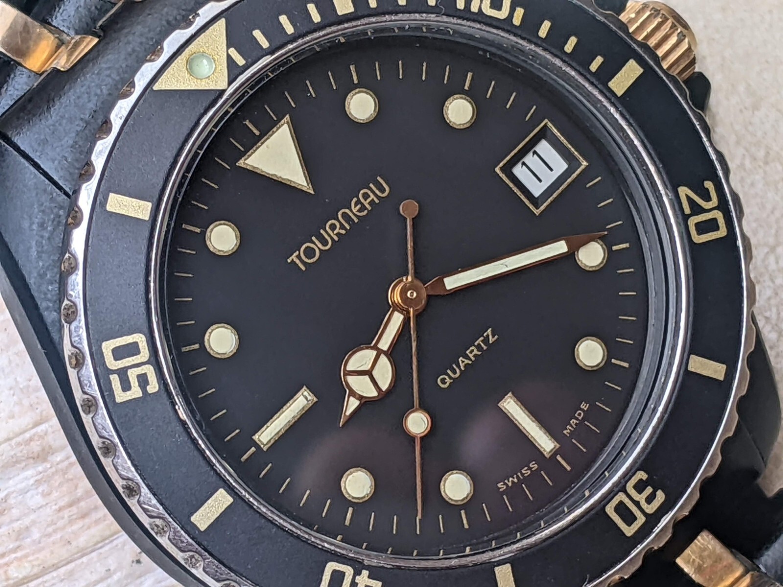 Vintage Tourneau 20 ATM Diver w/PVD Coated Monnin Case,ESA 555.111 Mvmt,Serviced