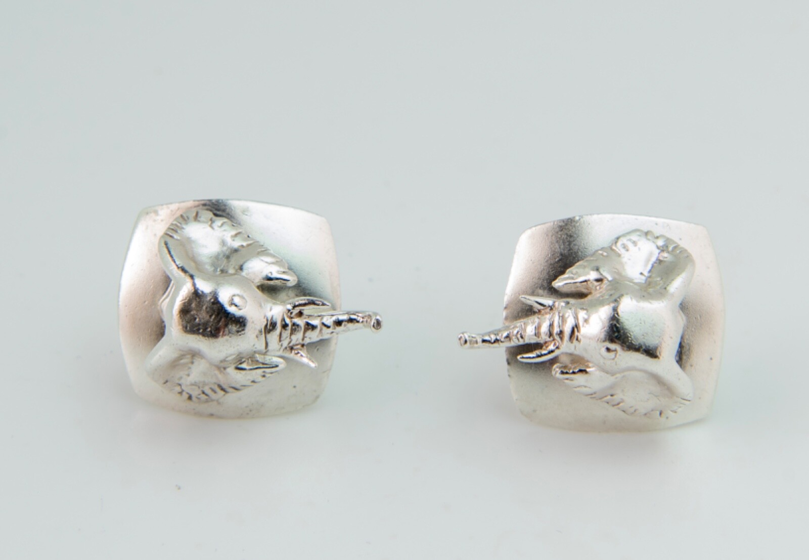 ELEPHANT HEAD SUSAN CUMMINGS DESIGNER SILVER CLIP ON EARRINGS RARE STERLING 925