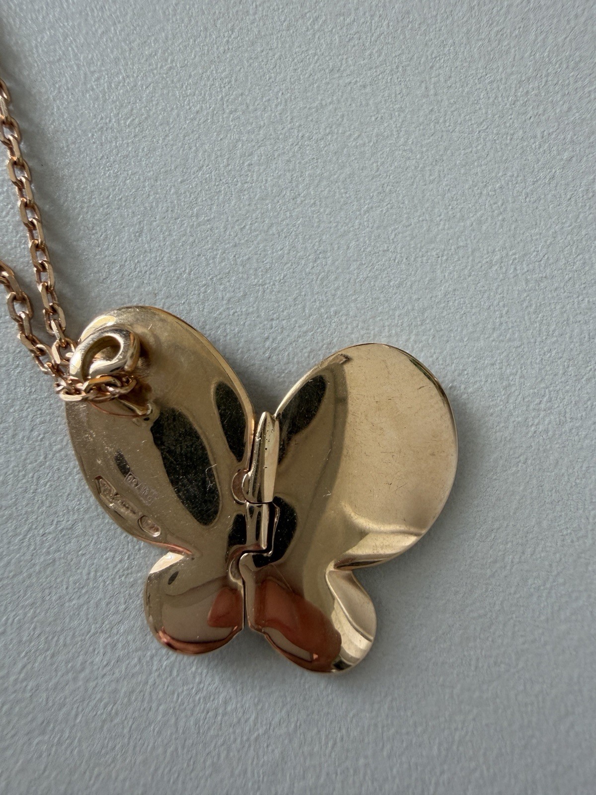 18K Korloff Paris Rose Gold Butterfly Necklace Mother of Pearl Diamond