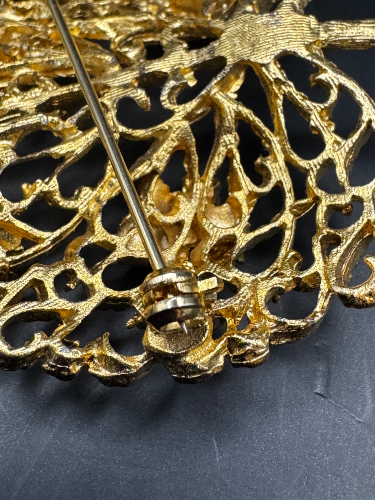 Vintage Gold Tone Filigree Leaf Brooch Faux Pearls Rhinestones Openwork Pin