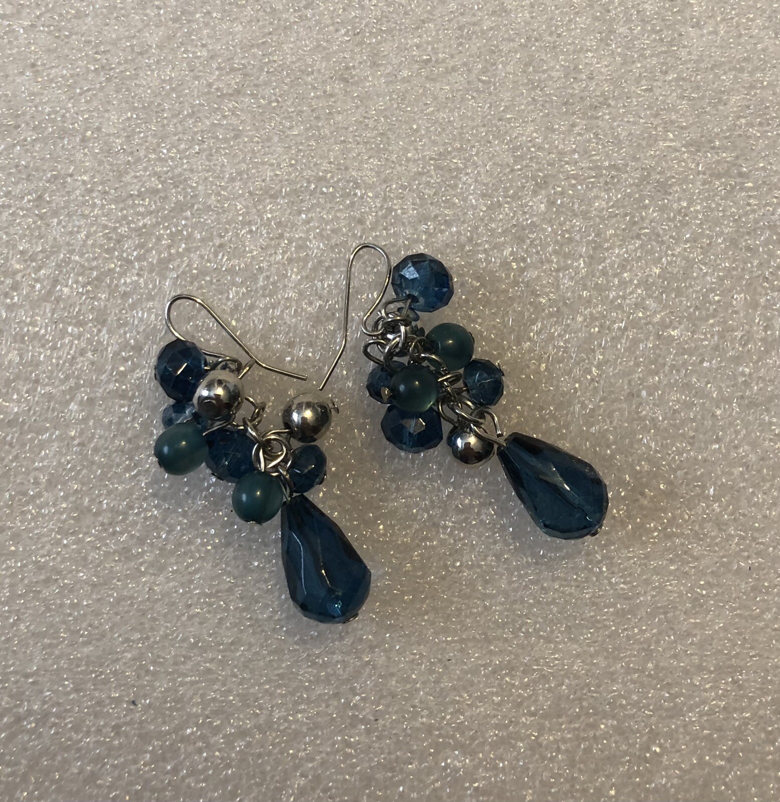 Contemporary Blue Beaded Dangle Earrings Costume Jewelry 3533 0C