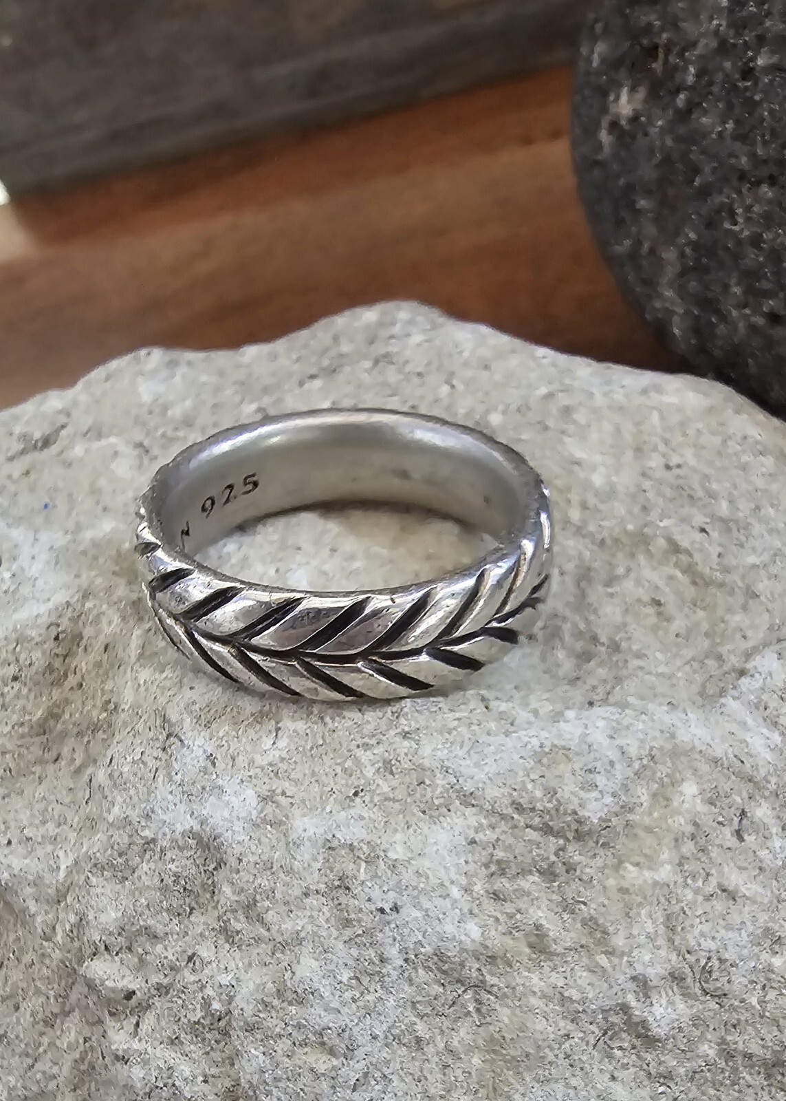 David Yurman Comfort Fit Chevron Band Ring Size 8.5 ~ 11.41grams
