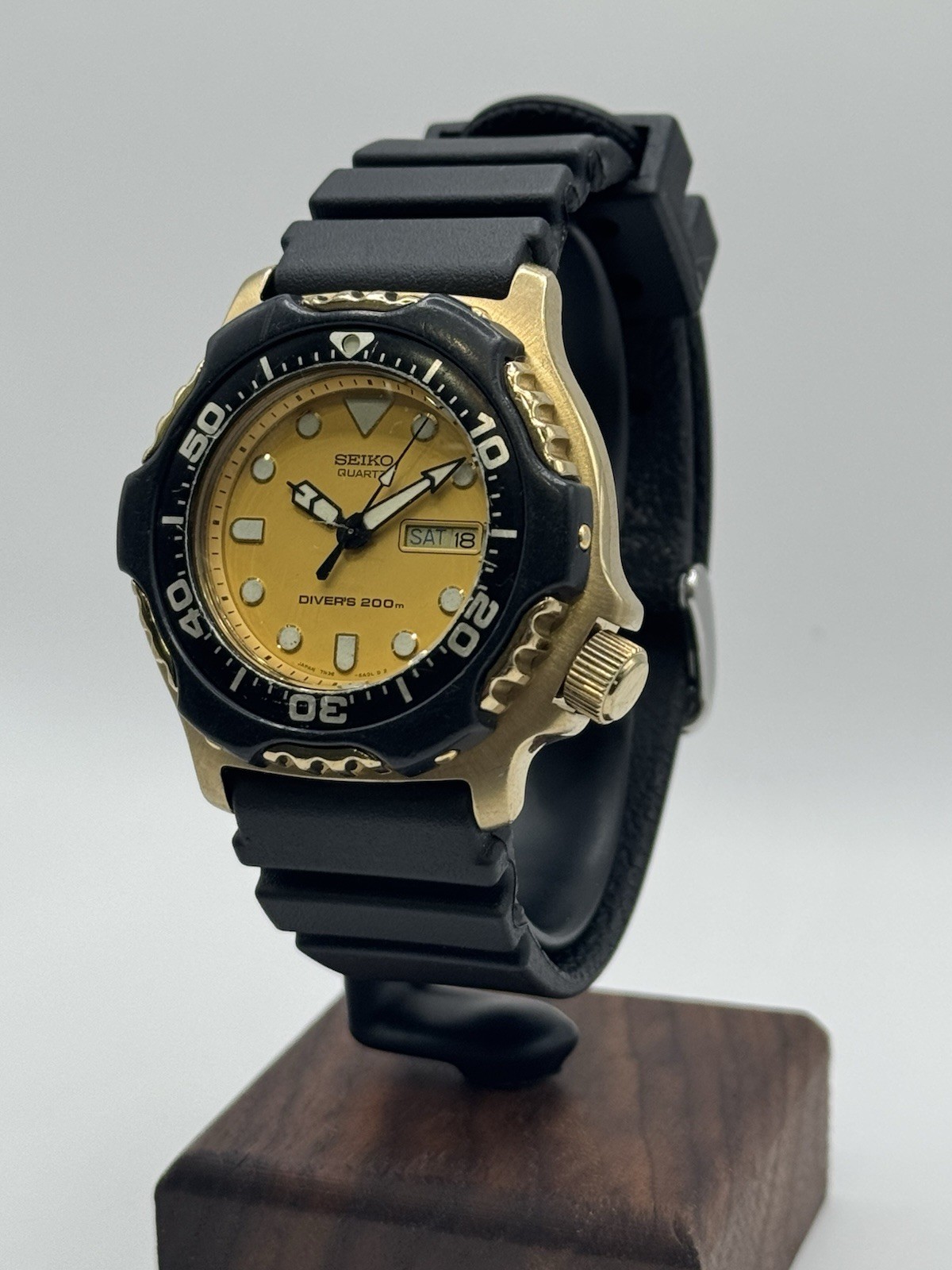 Vintage 1994 Seiko Scuba Diver’s Quartz Orange Dial 7N36-6A09 Serviced & Cleaned