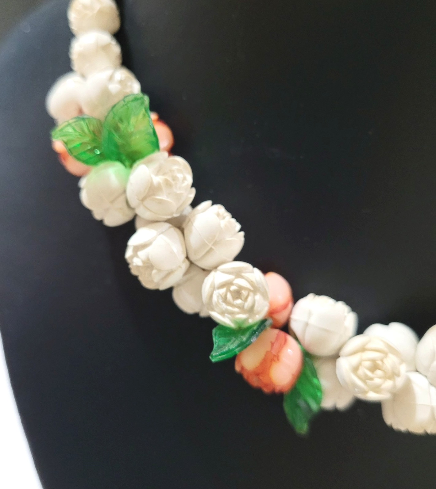 Art Deco Celluloid Rose Bud 1930s Necklace Carved Antique 16″ Long MCM