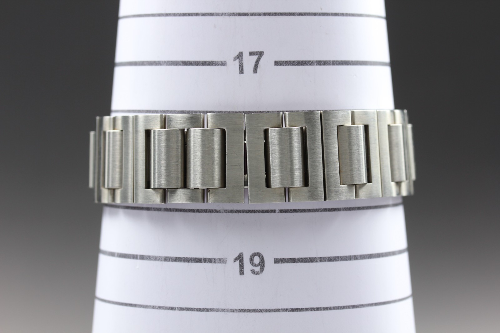 Dunhill Dunhillion 8027 Black Dial 25mm Date Quartz Mens Watch NEAR MINT w/ Box