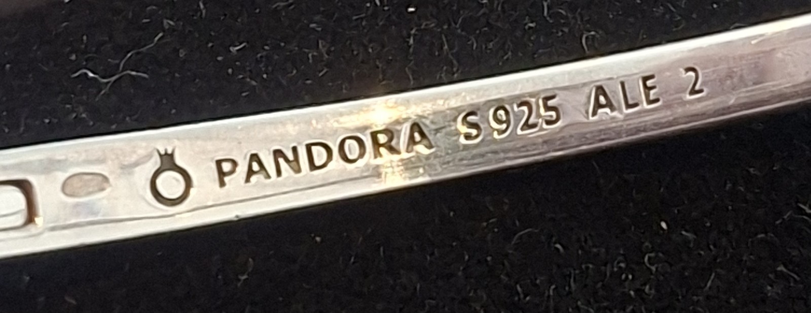 Genuine Hallmarked Pandora .925 Sterling Silver Bow Bangle In Box 14.93g
