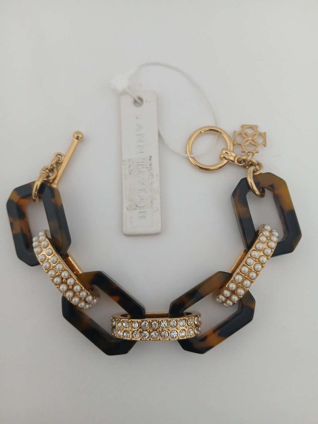 ANNE TAYLOR gold tone pearls crystals faux tortoise oval links toggle bracelet