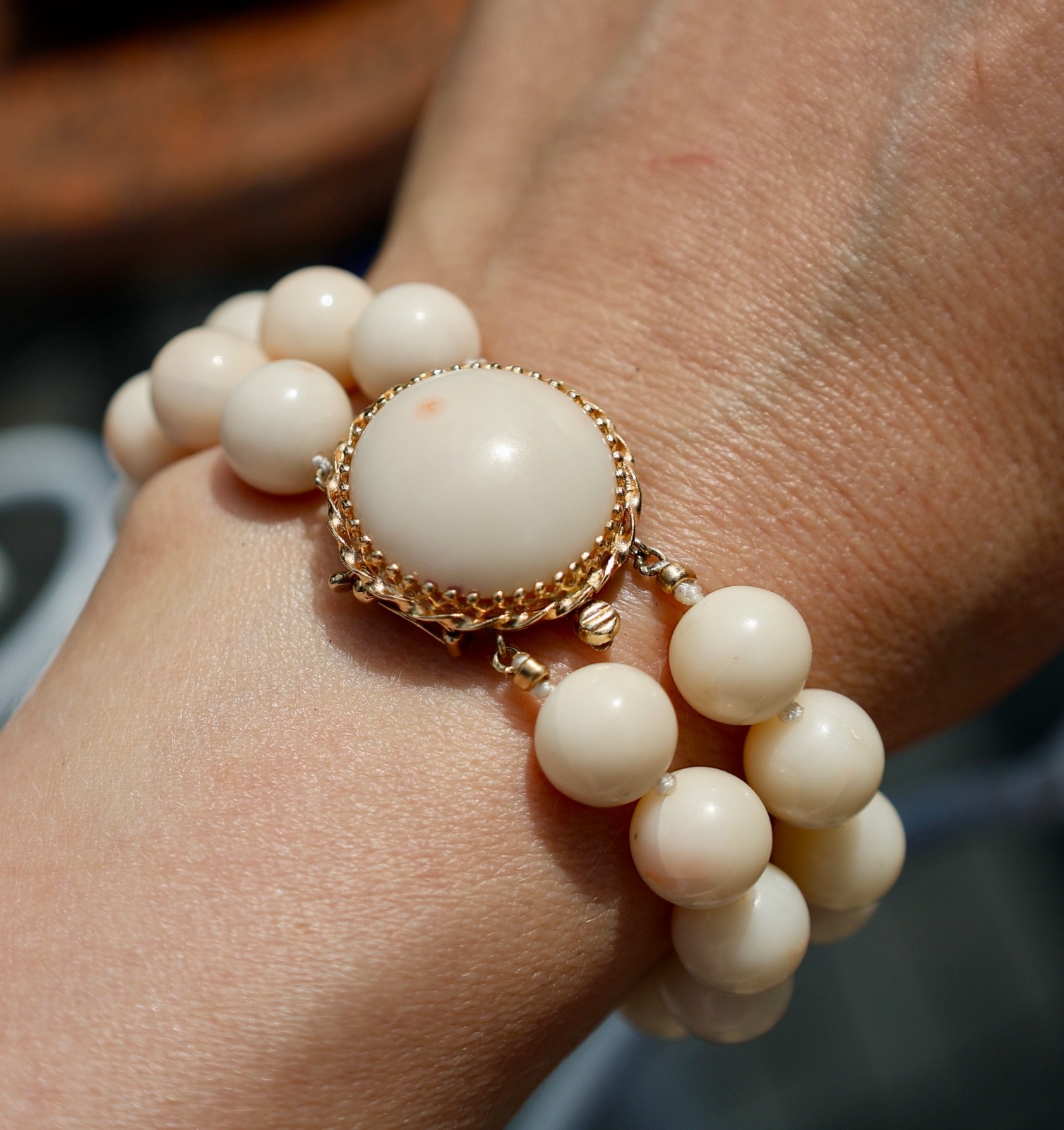 SOLID YELLOW GOLD CLASP ANELD SKIN CORAL 10.2MM BEAD 2-STRAND HONORA BRACELET