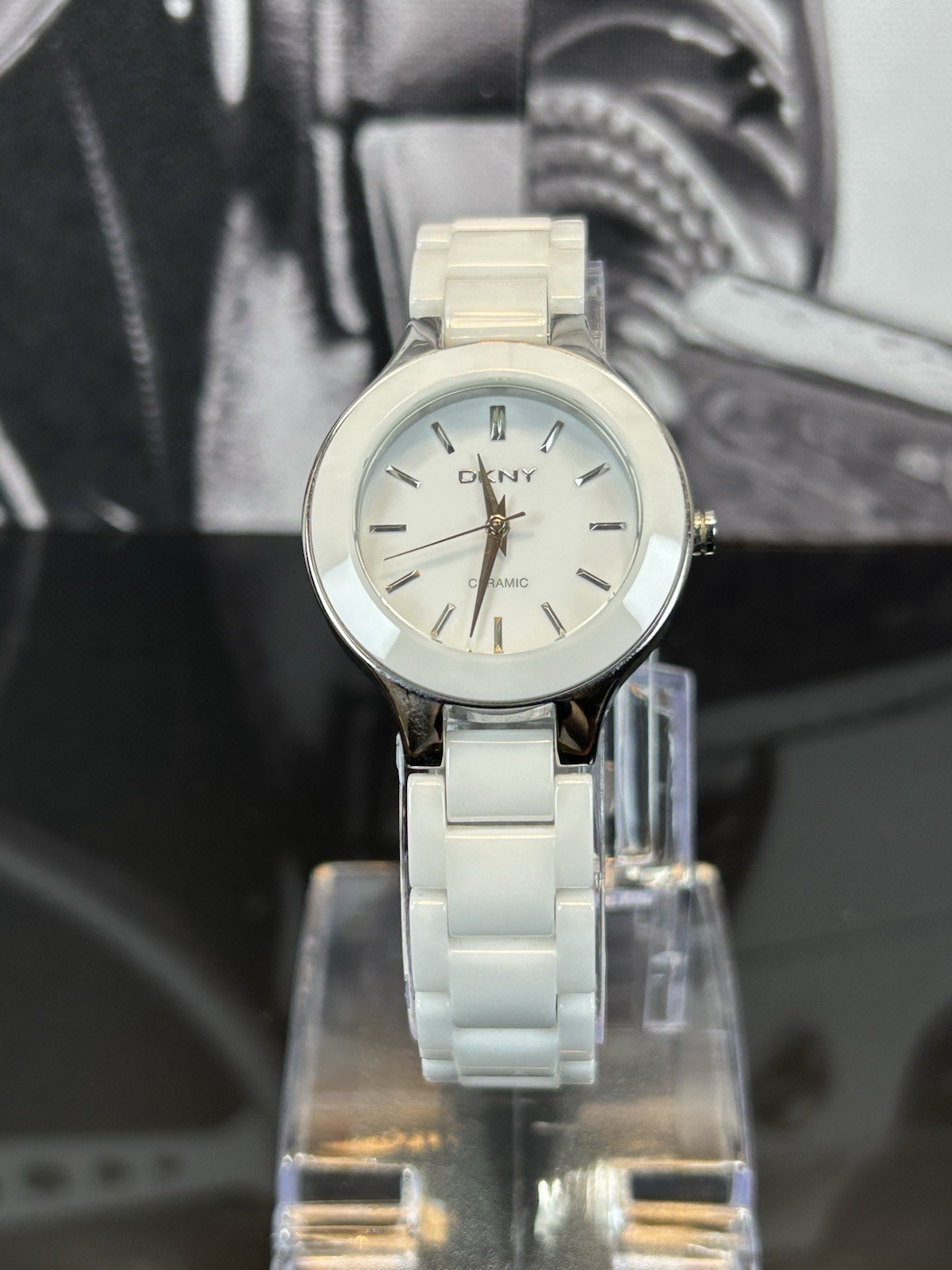 DKNY White Ceramic Watch NY4886 — Clean, Sleek, and Goat-Approved!
