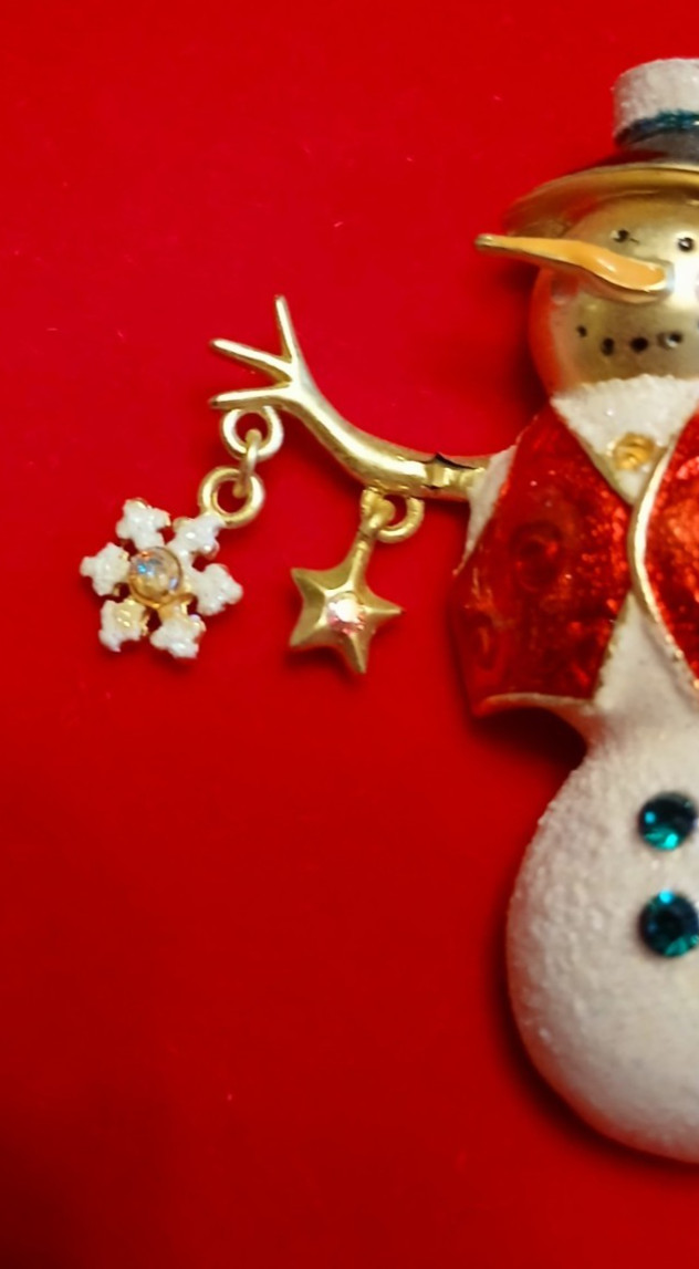 Vintage Enamel Snowmen 1990’s 2.25″ x 2″ Brooch, Christmas, Winter, red & white