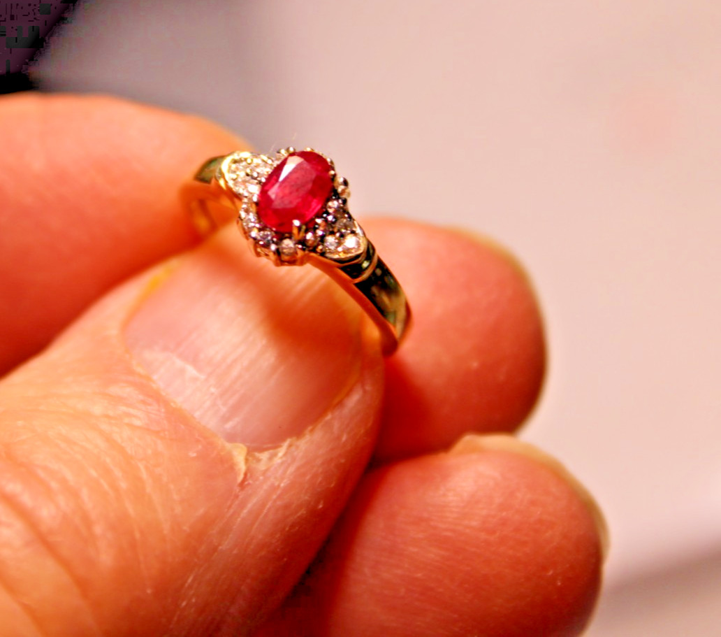 Stunning 9ct Yellow Gold & Ruby Ring – CZ’s – English – London
