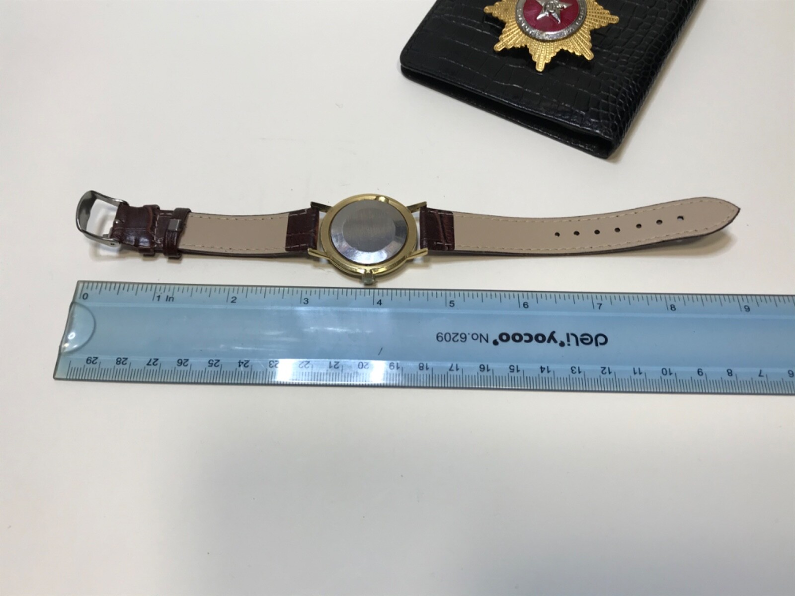 Vintage Luch Ultra Slim Retro USSR Fashion Dress watch Mechanical 2209 23J Au10.