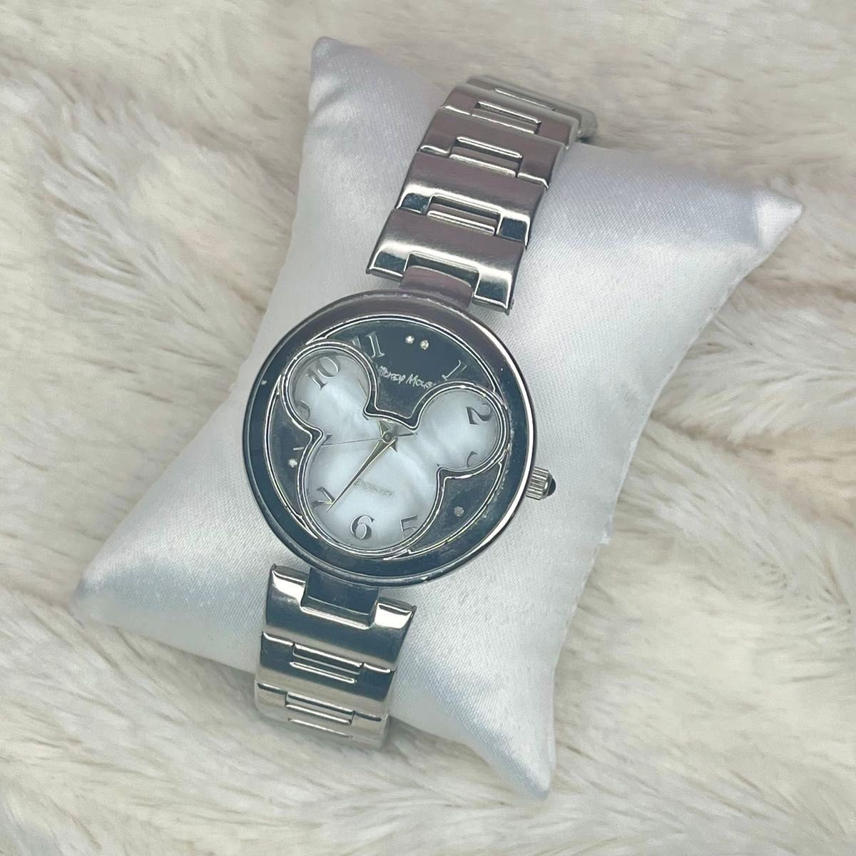 Disneyland Hong Kong commemorative wristwatch with diamonds