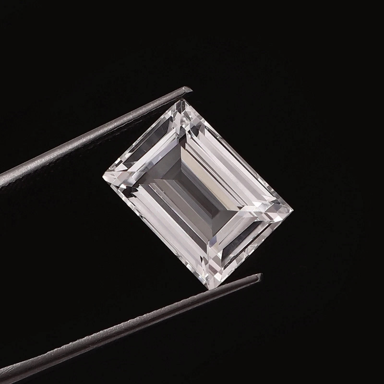 40.55 Ct Natural White Sapphire Baguette Cut Certified Flawless Loose Gemstone