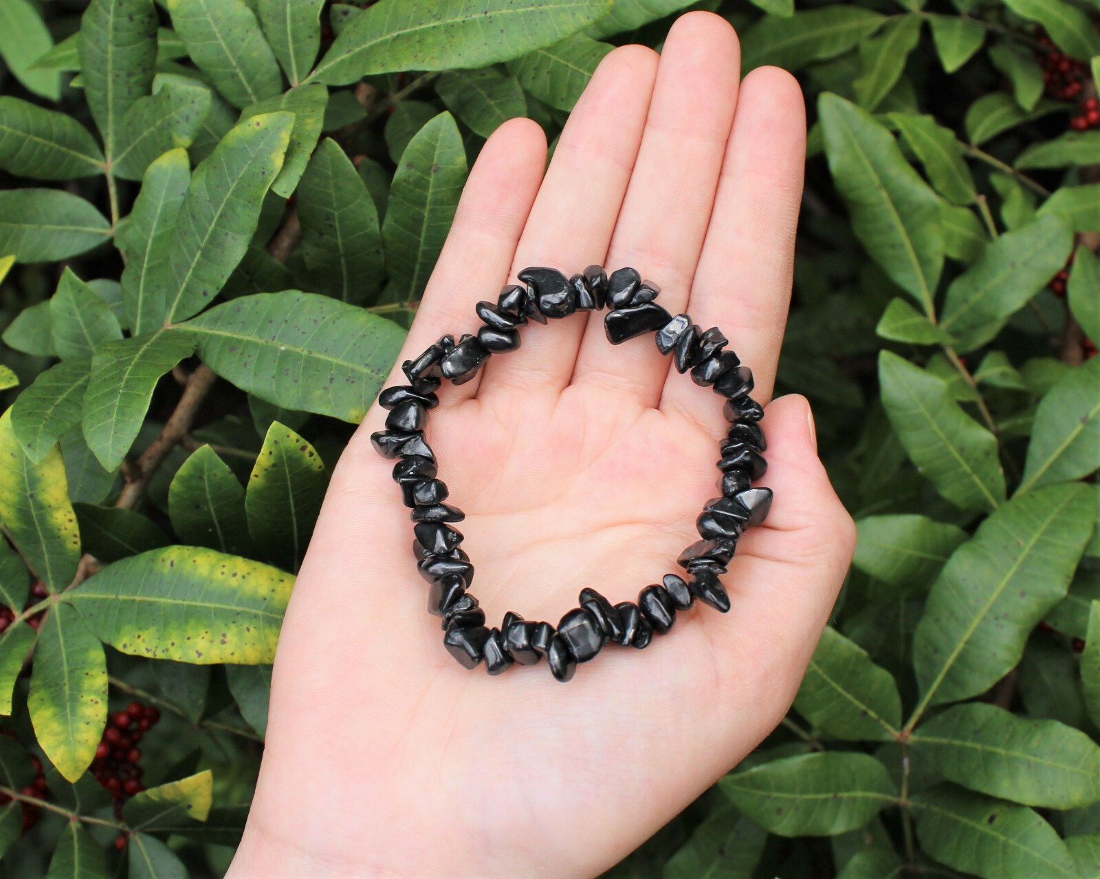 Shungite Bracelet: Elastic Shungite Chip Bracelet Stretchy Radiation (US-Seller)