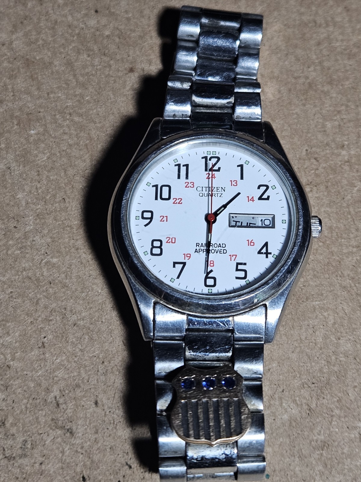 30 YEAR SAPPHIRE SHIELD CITIZEN Quartz Railroad Approved Men’s Wristwatch Works!