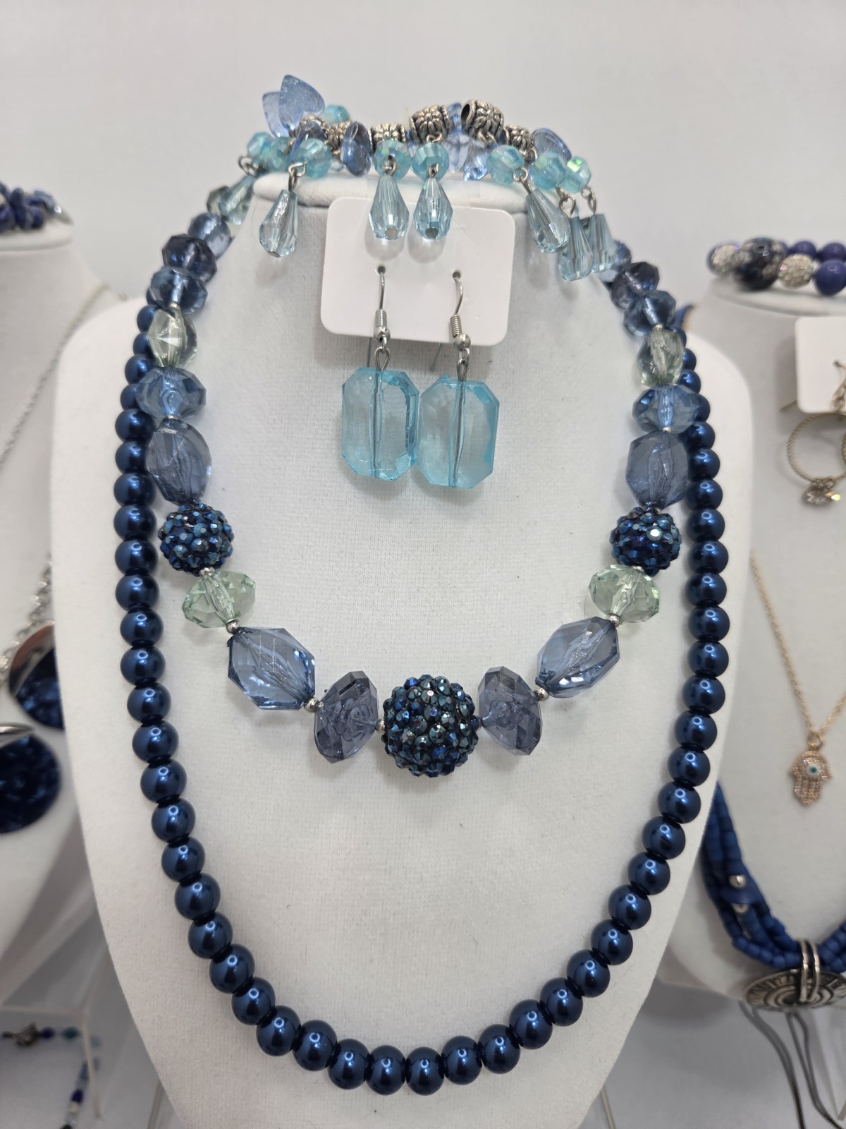 HUGE ​36pc Vintage & Modern Jewelry Lot CHICO’S J CREW VERA B NRT Necklaces Ear