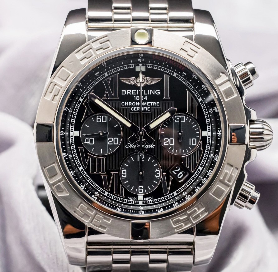 Breitling Chronomat 44 B01 Black Roman $9K MSRP Bracelet Chronograph AB0110
