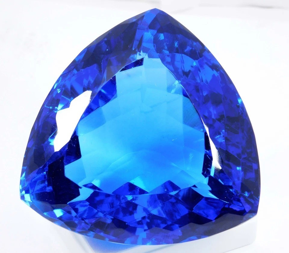 Huge Certified 1000 Ct+ Natural Blue Topaz Trillion Cut Loose Gemstone