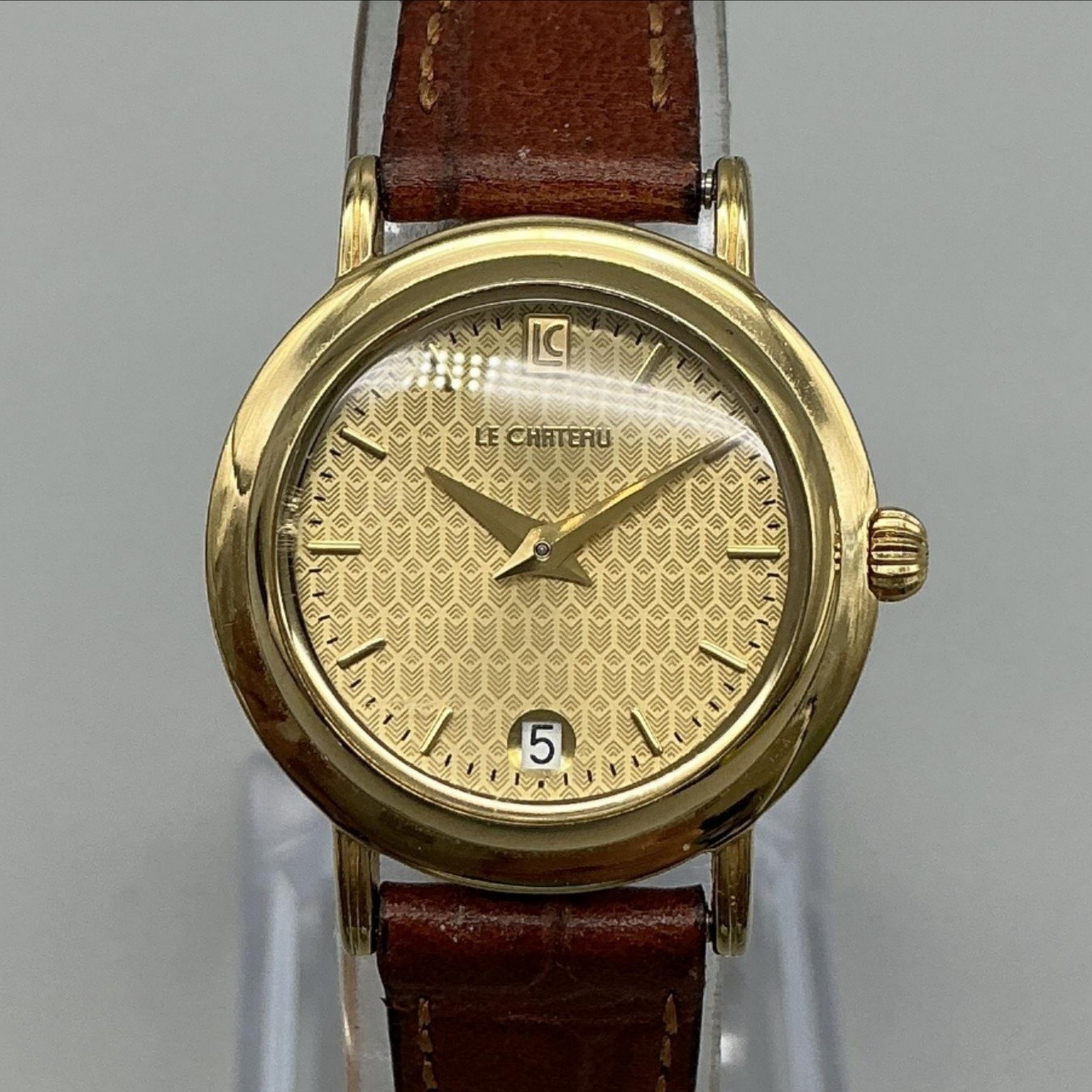 Le Chateau 2201L Womens Watch 24mm Gold Tone Brown Leather Date New Battery