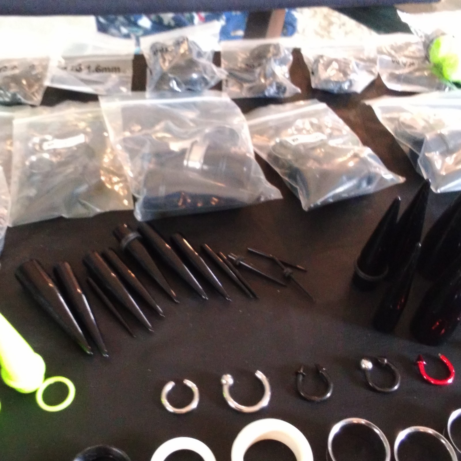 Mixed Lot Ear Plugs Tunnels Tapers Rings, Screw, Acrylic/Stainless, 10-24mm