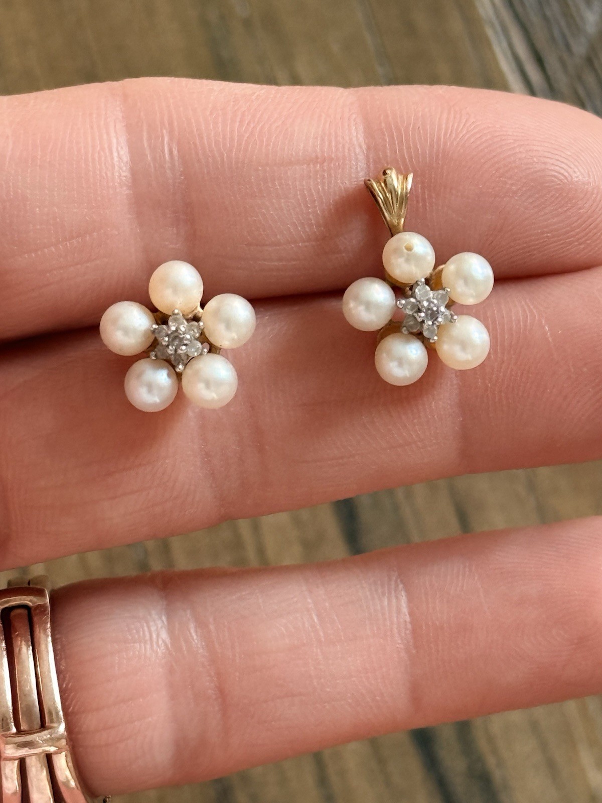 14k Yellow Gold Pearl Diamond Flower One Stud Earring One Pendant Simon’s 2 Gram