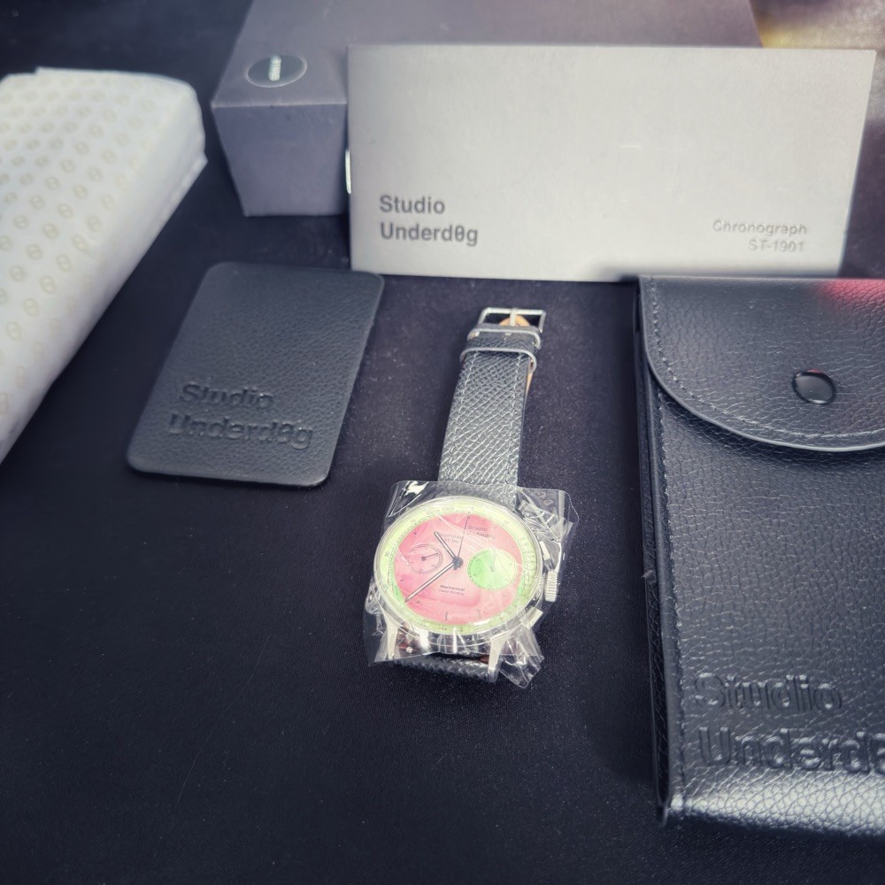 Studio Underdog Watermelon Gen2 Series Chronograph – Mint Unworn Full Set UK