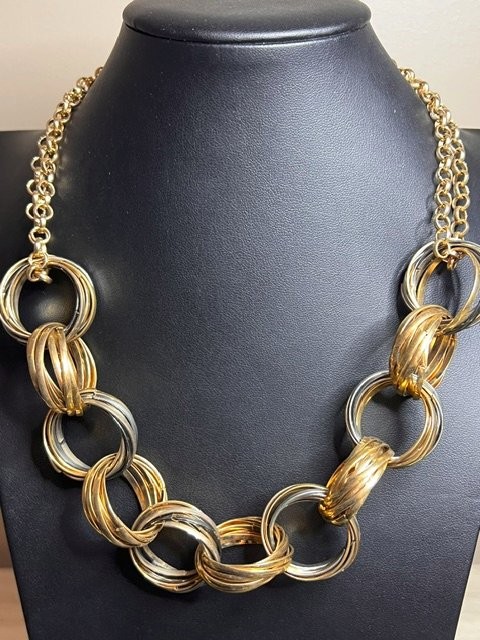 B5246 STEVE MADDEN Chunky Link Statement Necklace Tri Tone Gold Silver 19-23″