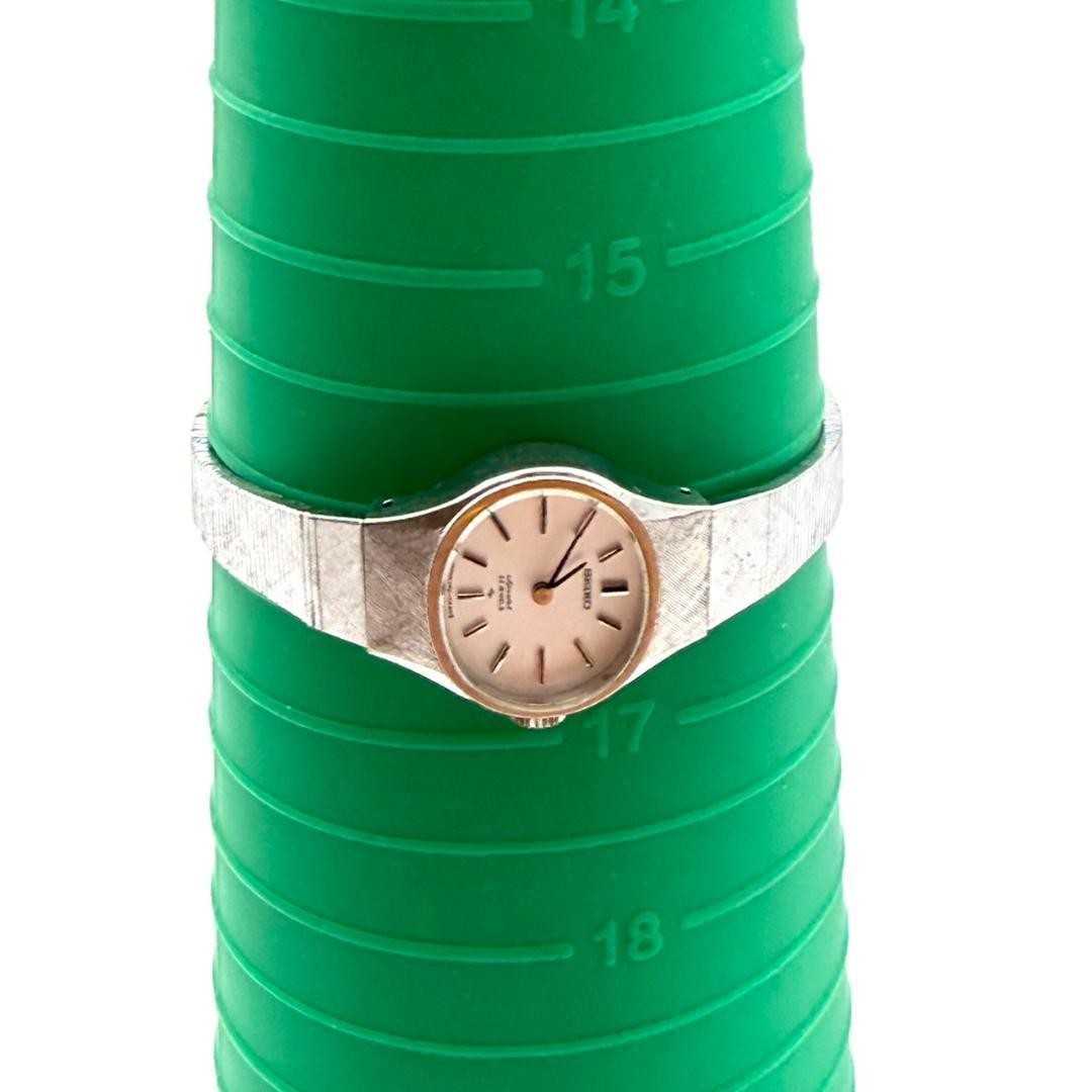 Rare Seiko 23-jewel manual-winding oval watch, special edition, women’ 〔NEW〕