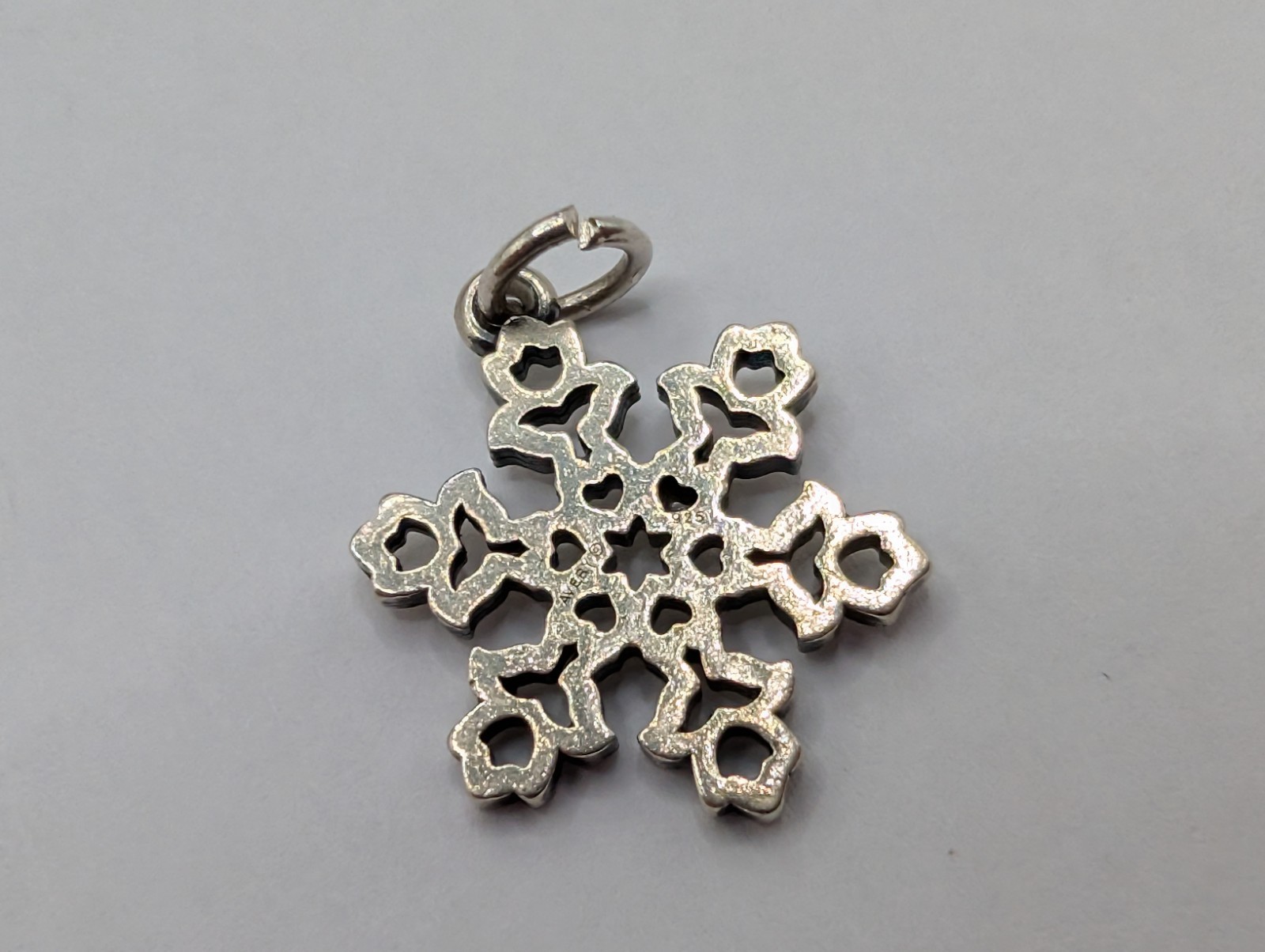 0.85″ James Avery Sterling Silver Dutch Tulip Snowflake Charm Cut Ring