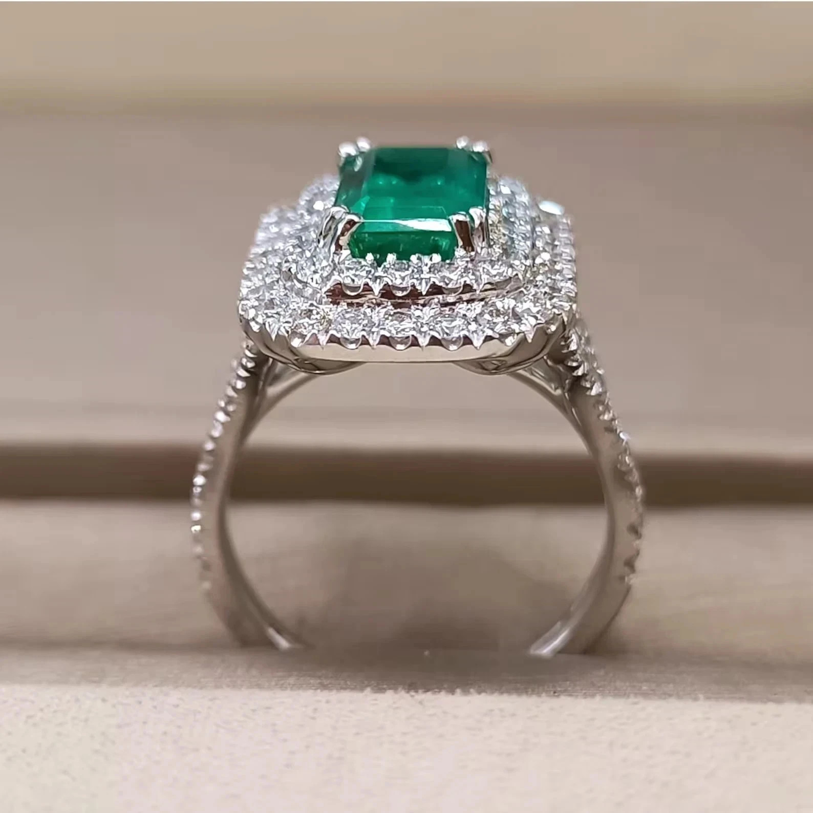 5.50 Ct Emerald Natural Emerald & Diamond Wedding Ring 14K White Gold